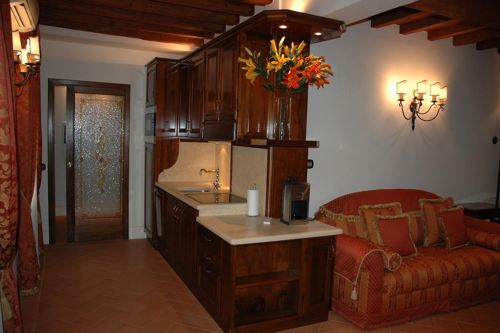 Aparthotel First Of Firenze