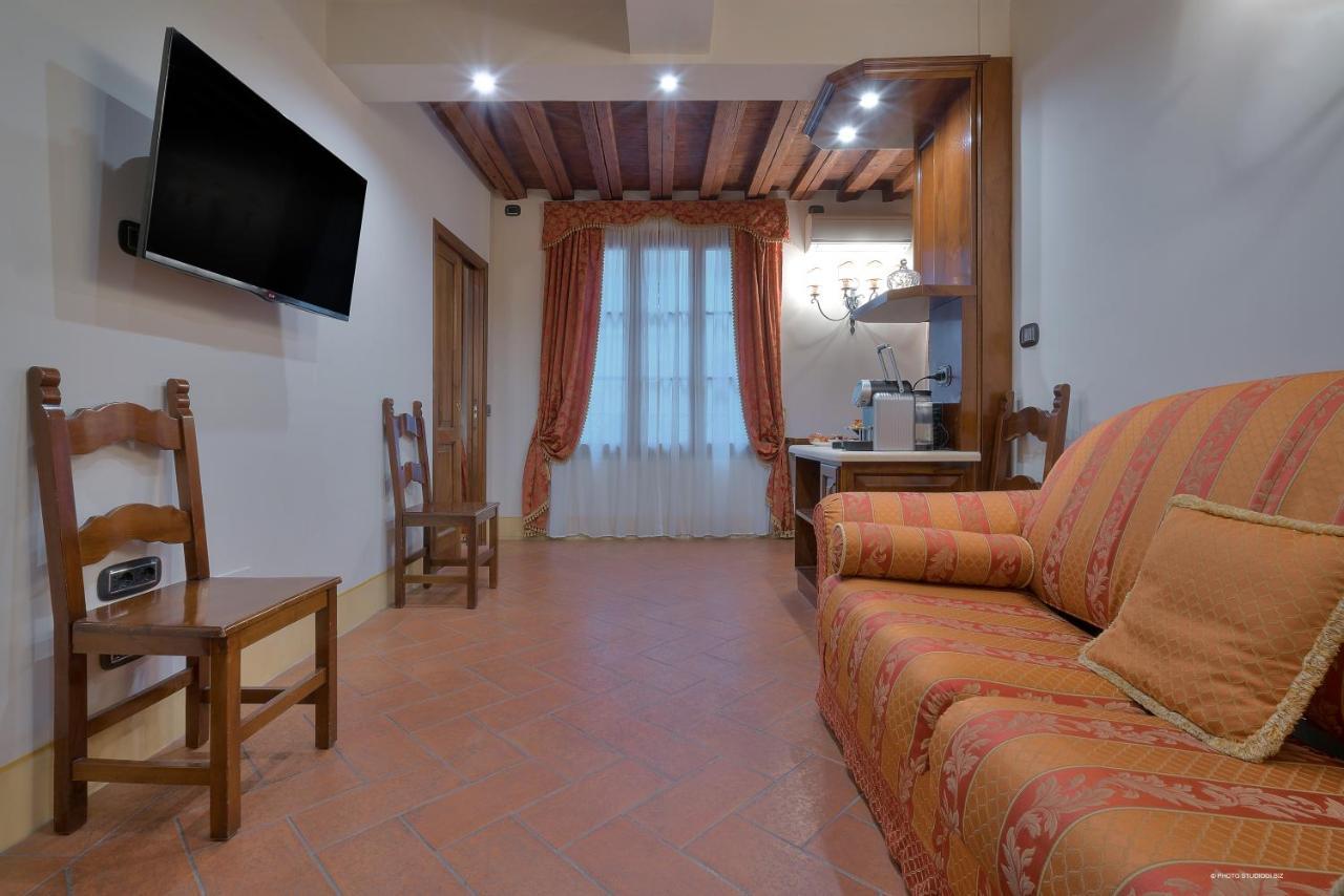 Apart-hotel First Of 3*